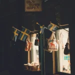 Ontdek verborgen kustdorpjes in de buurt van Zweedse steden, perfect voor dagtripjes