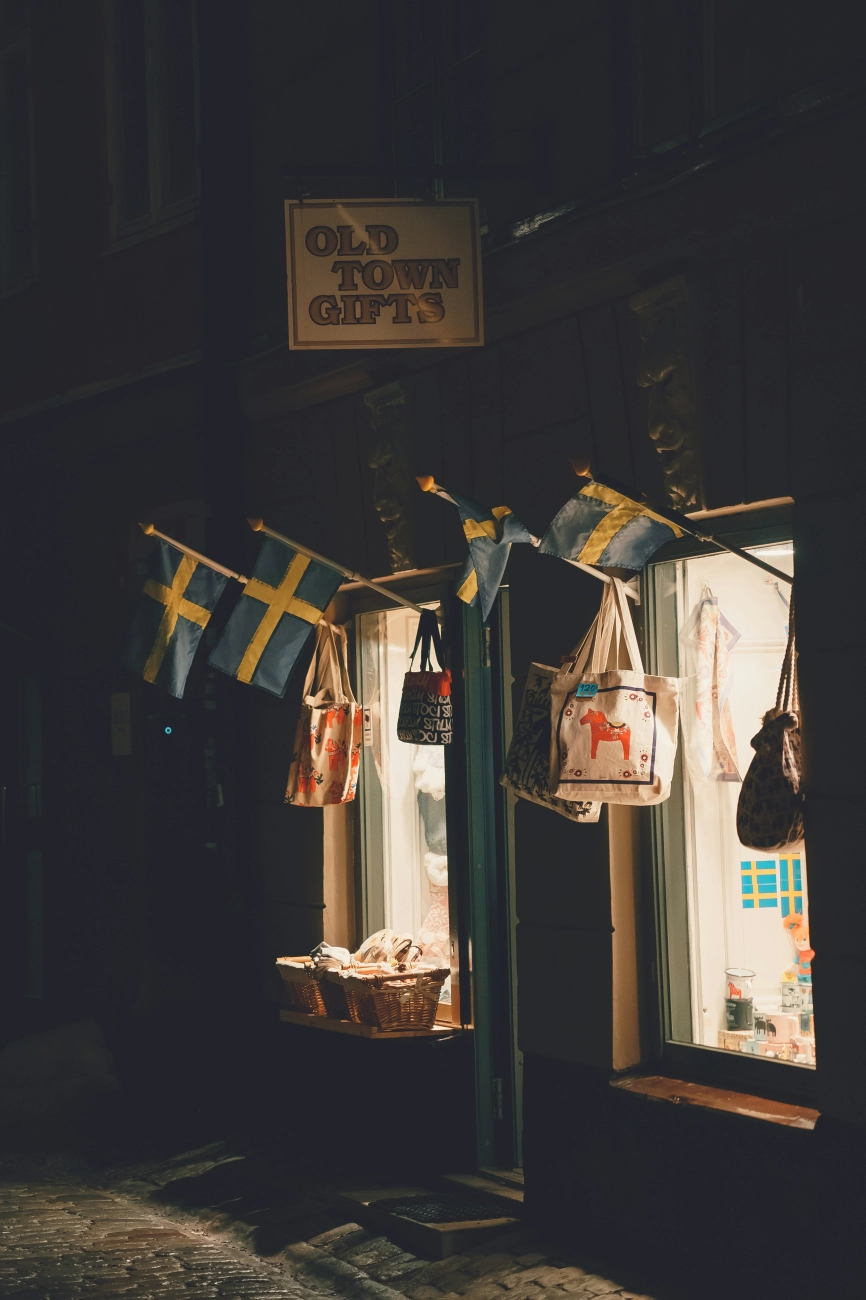 Ontdek verborgen kustdorpjes in de buurt van Zweedse steden, perfect voor dagtripjes